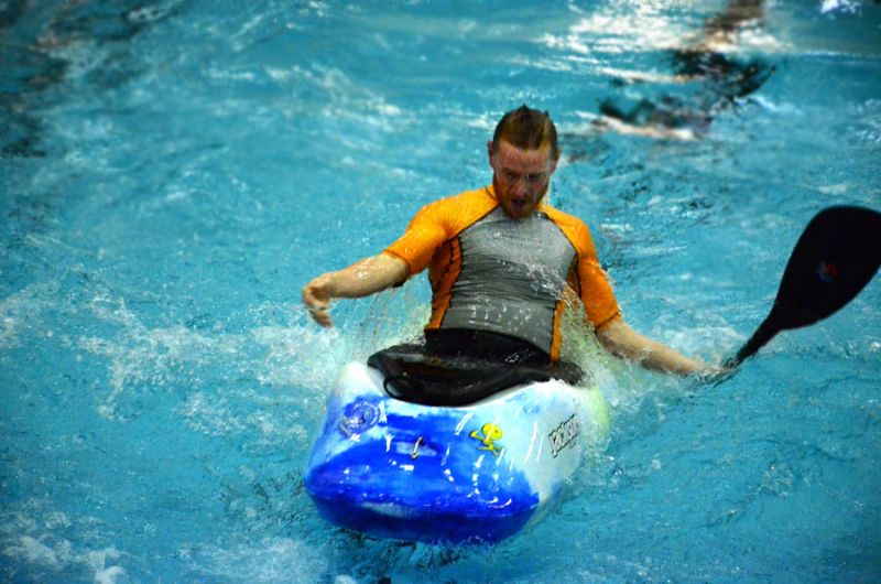 Открытый Чемпионат СПб по фристайлу на гладкой воде.  Финал в кат. К1-М. Закончены соревнования в личном зачете.